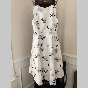 NWOT Flora Pouf Dress